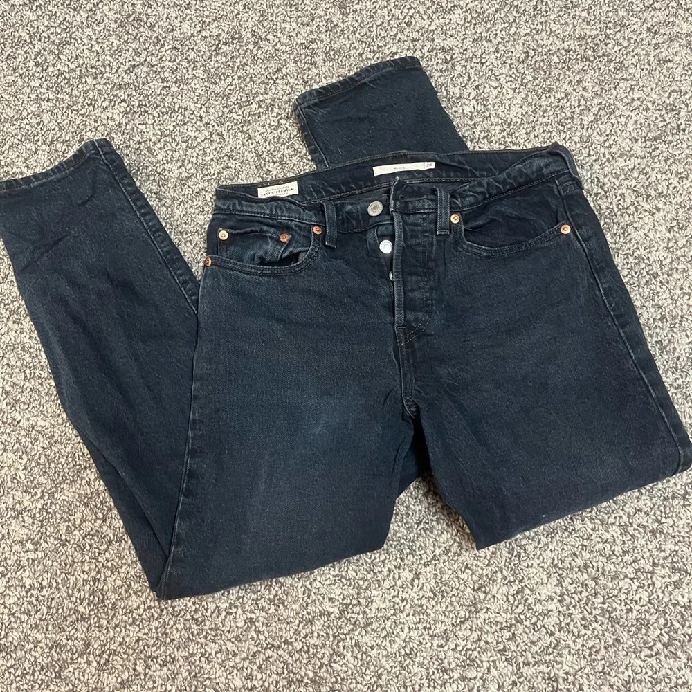 Levi’s Wedgie Jeans - Picture 2 of 5